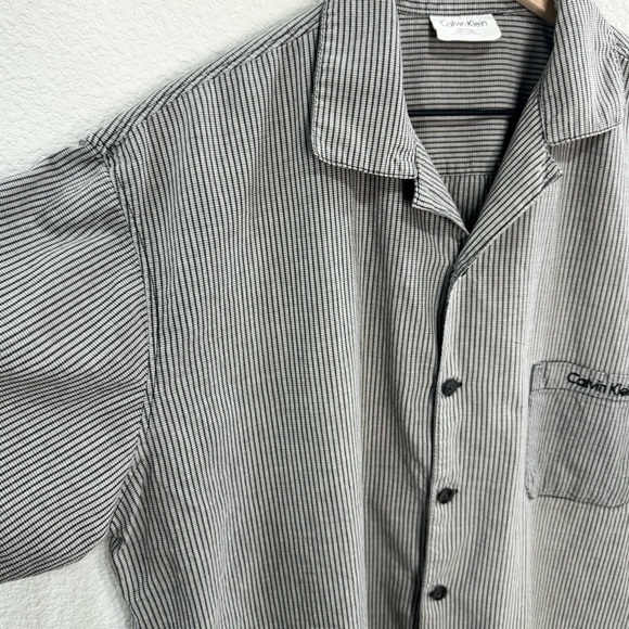 Calvin Klein Men’s Gray Striped Button-Up Lightweight Shirt Jacket Size L - Picture 4 of 9